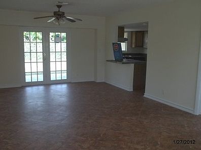 2nd image of 2411 NE 2nd Ter