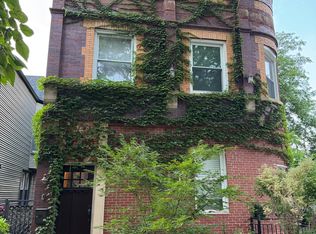 1900 W Warner Ave #2F, Chicago, IL 60613