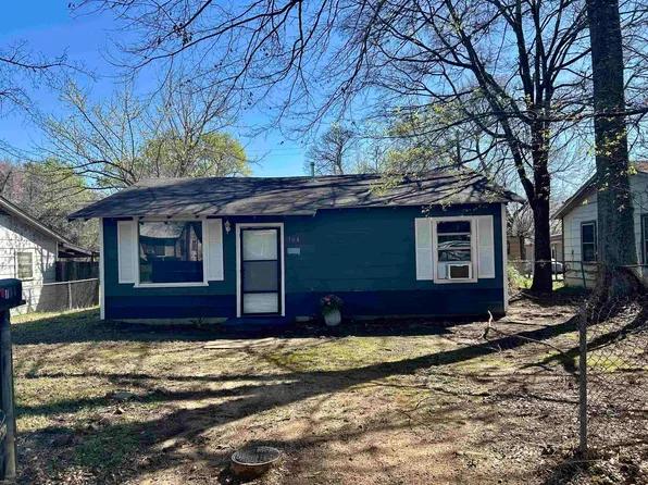 704 Wilson St, Henderson, TX 75652