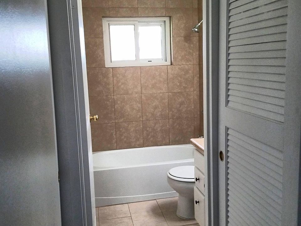 2nd image of 3668 Waterbury Dr
