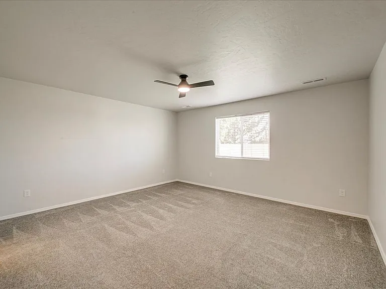 16859 Courtney Way — Photo 22