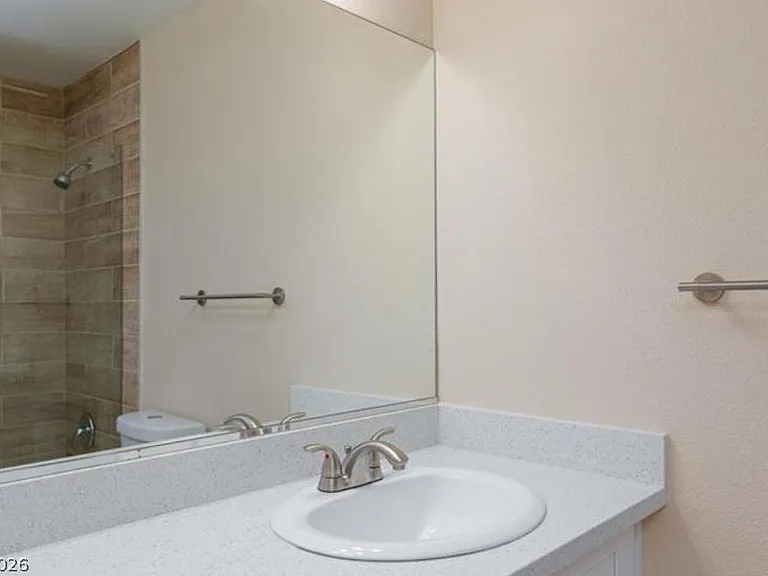 6320 Shawnee Ave — Photo 11