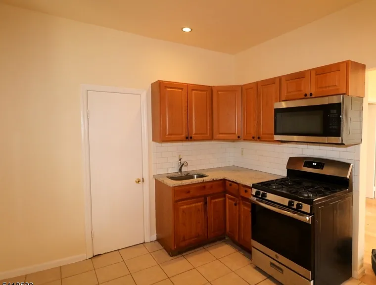 59 Brenner St #2 — Photo 6