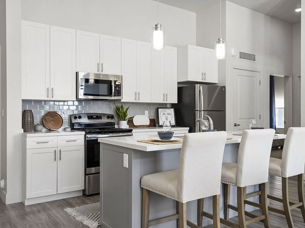 200 City View | 255 S University Ave, Provo, UT