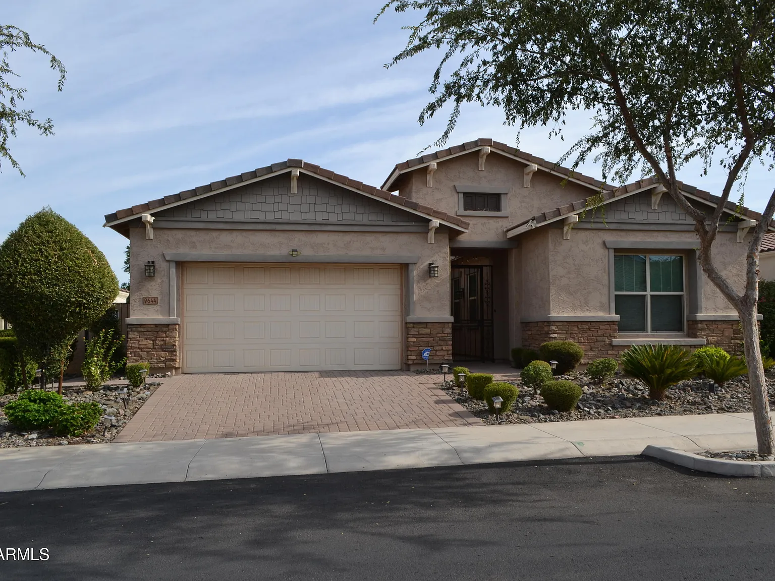 4 bed, 3.0 bath, 2554 sqft, $2,795 — Photo 1
