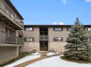 1810 W Highland Ave APT C, Elgin, IL 60123