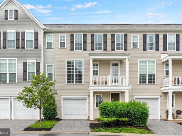 562 Fawn Ln