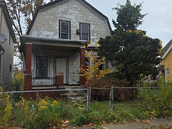 2nd image of 5852 Rohns St