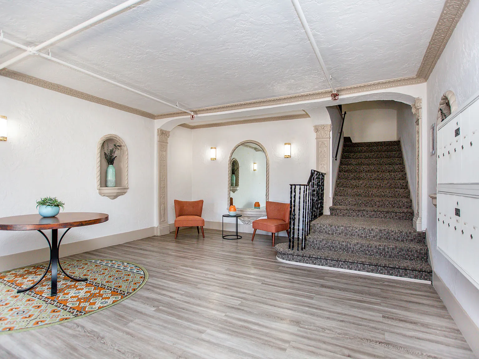4231 Montgomery — Photo 3