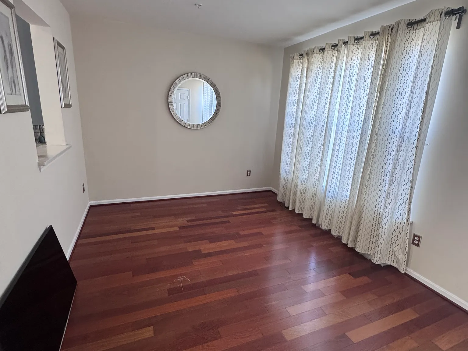 3 bed, 3.5 bath, 1860 sqft, $3,100 — Photo 4