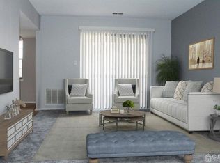 119 Keystone Ct #C, Woodbridge, NJ 07095