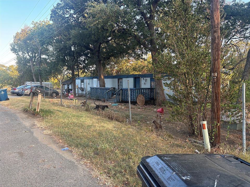 1st image of 919 E Morgan St
