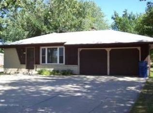 5270 S 9th St, Milwaukee, WI 53221