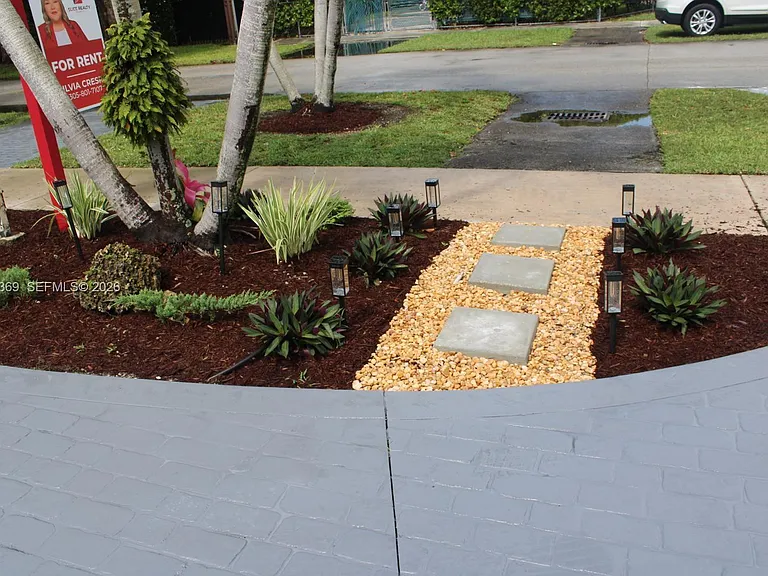 6371 SW 109th Ct — Photo 2