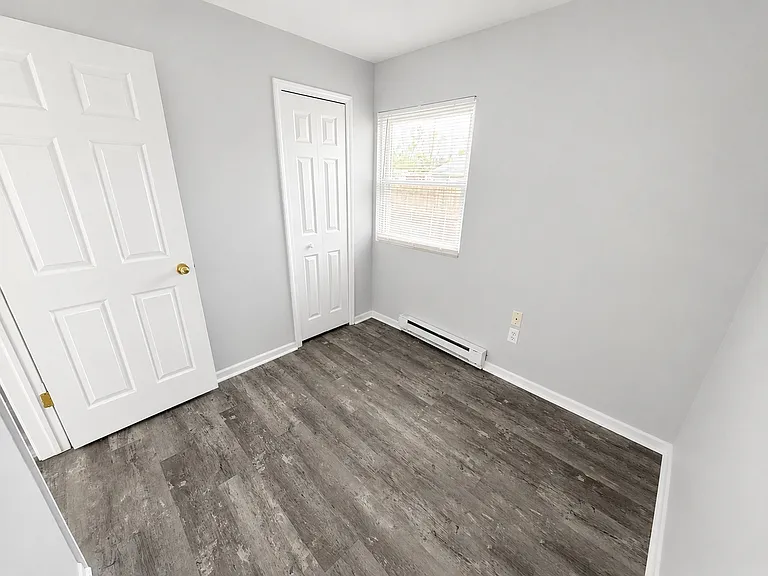 617 W Commerce Rd #BUNGALOW — Photo 11