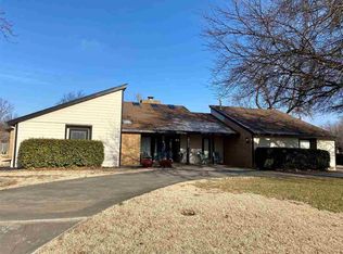 2912 Edgewood Dr, Enid, OK 73703