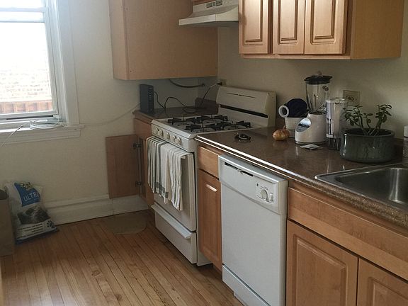 2nd image of 4626 N Lincoln Ave APT 2N