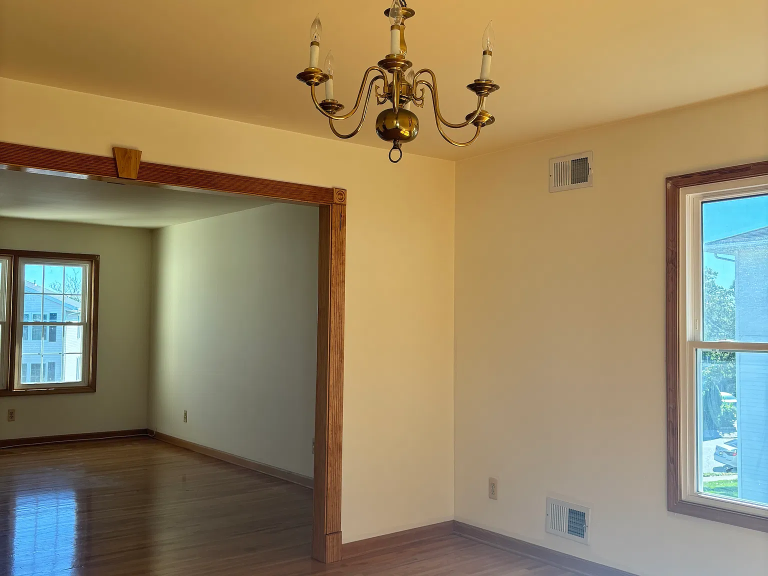 3 bed, 1400 sqft, $2,950 — Photo 3