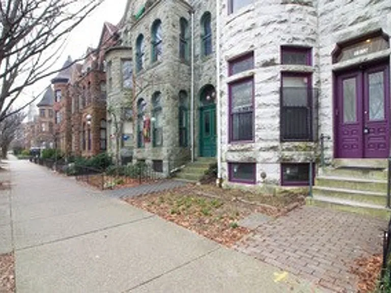 Apartment Units in Bolton Hill, Baltimore, MD! — Photo 2