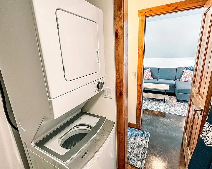 518 Iowa Ave #2 — Photo 9