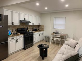 5423 69th St #1, Maspeth, NY 11378