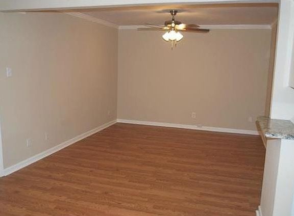 3rd image of 2816 Lineville Dr APT 204