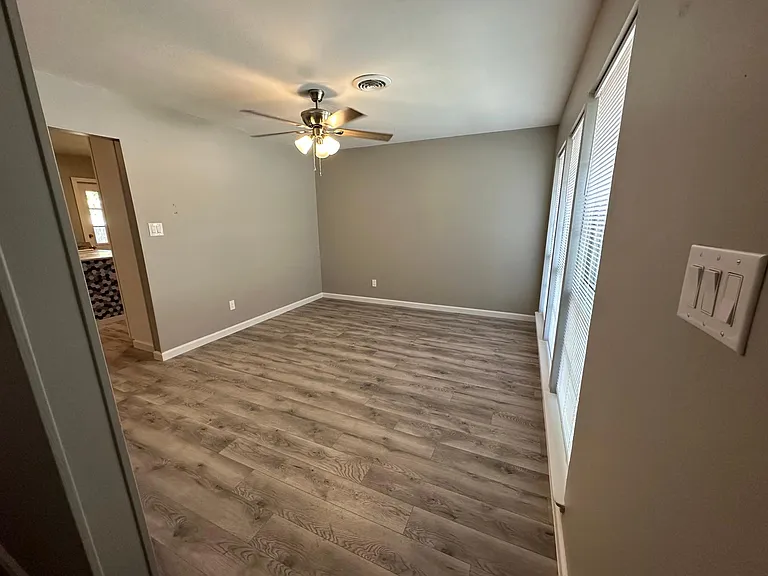 1509 Camilla Rd — Photo 5