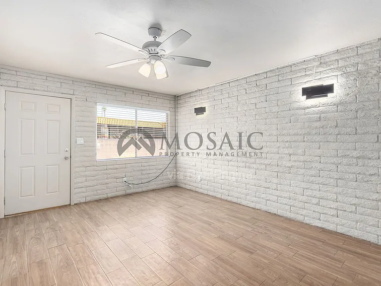 1204 S McClintock Dr #B — Photo 8