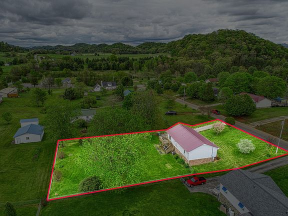 4th image of 124 Heritage Dr
