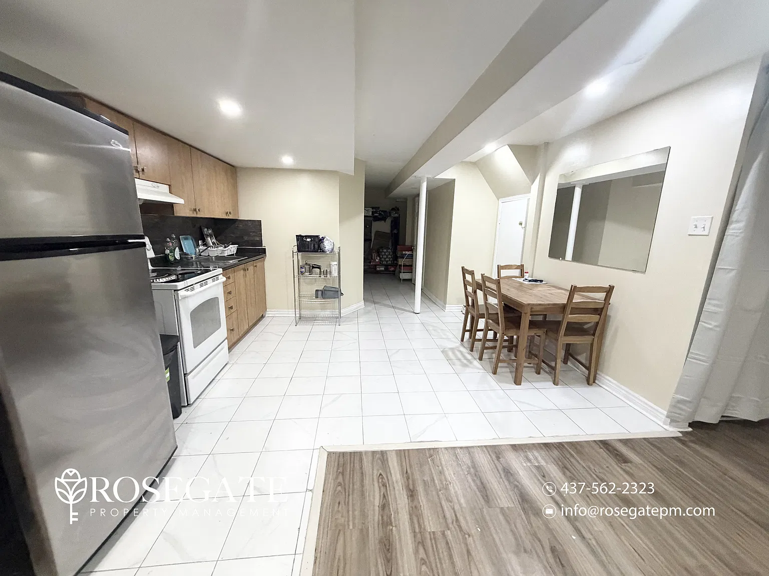 7398 Saint Barbara Boulevard Mississauga — Photo 3