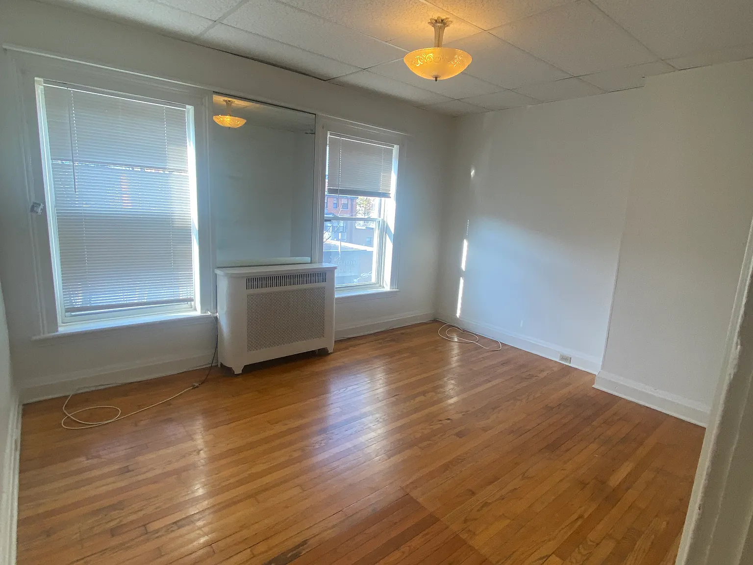 1 bed, 1000 sqft, $1,250 — Photo 4