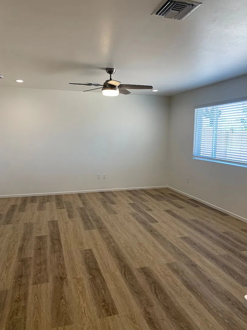 New Construction Built In 2025 2 Bedroom 1 Bath Single Family House With Washer & Dryer In-Unit!! — Photo 4