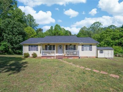 379 Robbins Rd, Winston Salem, NC, 27107