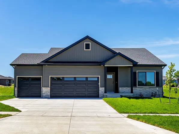 4003 SE 30th St, Ankeny, IA 50021