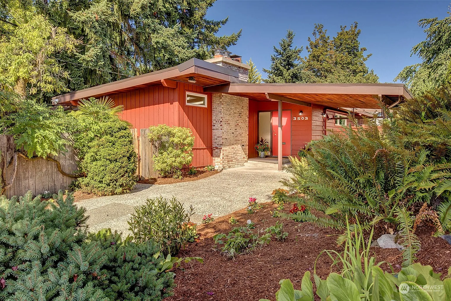 3502 NE 43rd Street photo 1