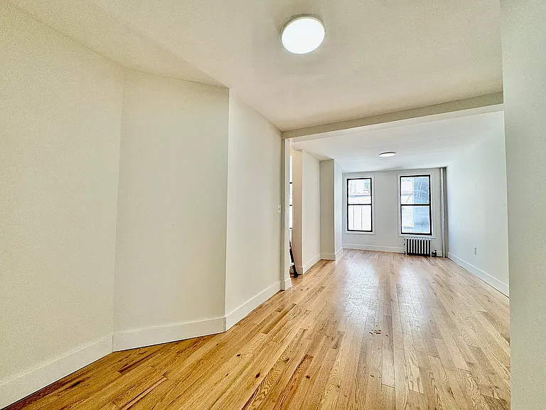 2867 Webster Ave #1C — Photo 1
