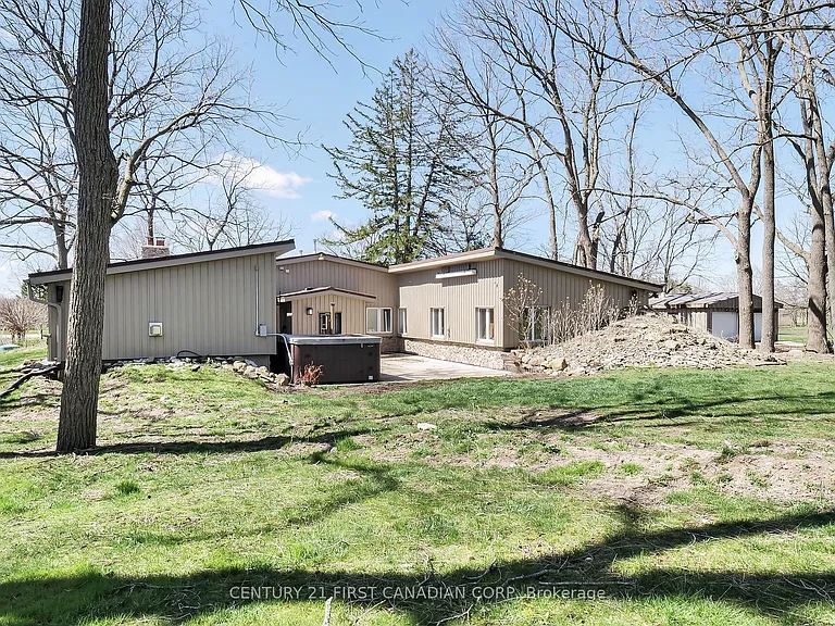 23992 Denfield Rd — Photo 30
