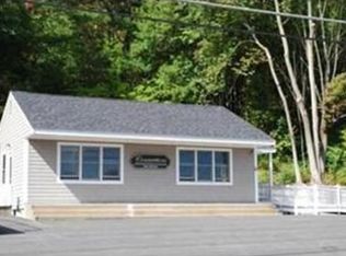 41 E Prescott St, Westford, MA 01886