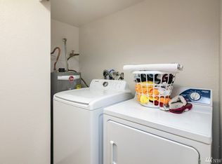 15409 42nd Ave S APT C, Tukwila, WA 98188