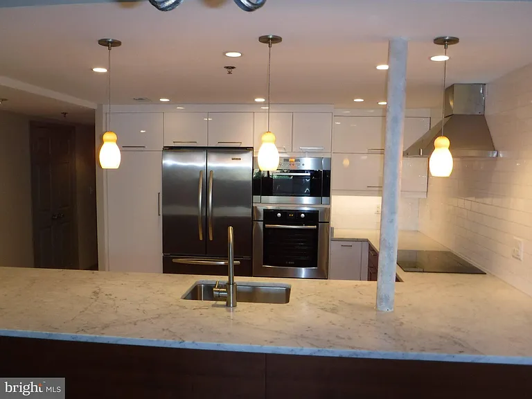 545 E Braddock Rd #101 — Photo 16