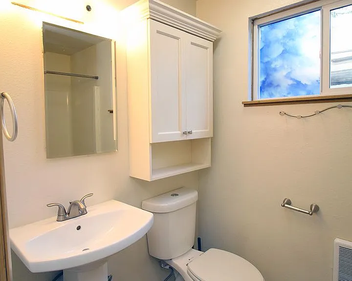 548 NE Tillamook St — Photo 17