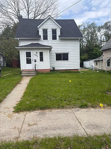 732 N State St Photo 1