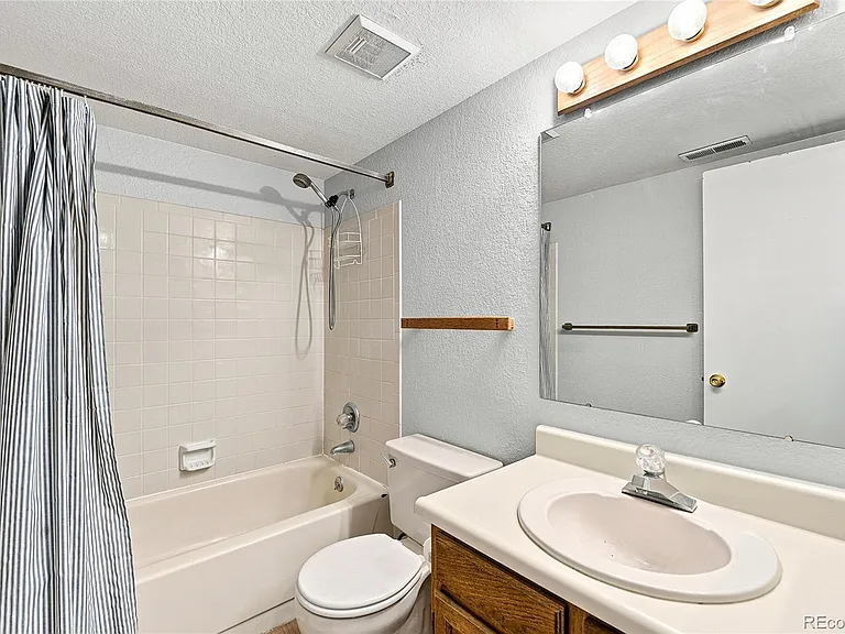 6242 Willow Ln — Photo 9