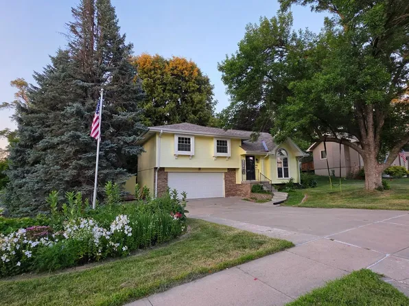 1001 Conestoga Rd, Papillion, NE 68046