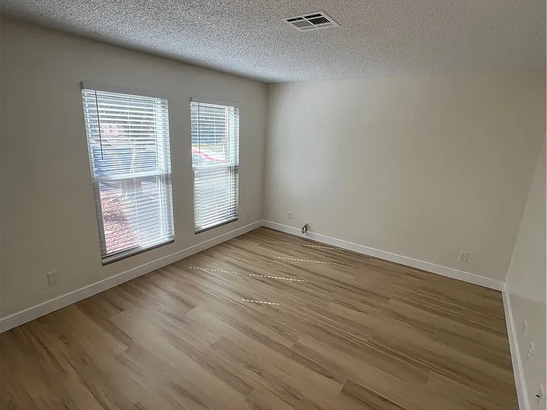 3939 S Torrey Pines Dr — Photo 6