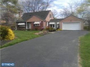 1216 Thomas Rd, Wayne, PA 19087