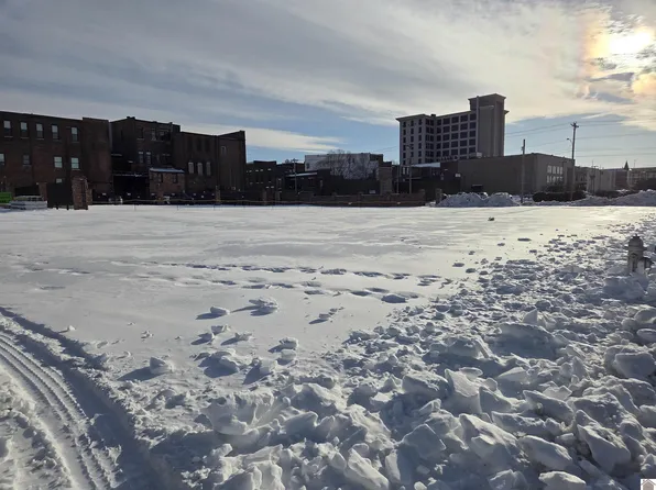 128 N 3rd St, Paducah, KY 42001