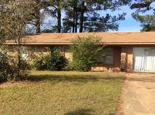 717 Bluebonnet Dr, Atlanta, TX 75551