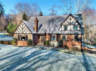 48 Woodbine Rd, Stamford, CT 06903