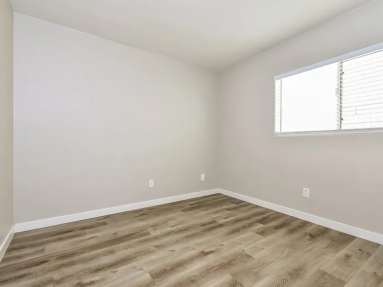 5036 Ironhorse Ranch Ave — Photo 14